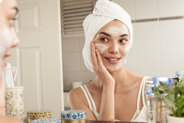 Postpartum Skincare: How to Care for Your Skin After Delivery