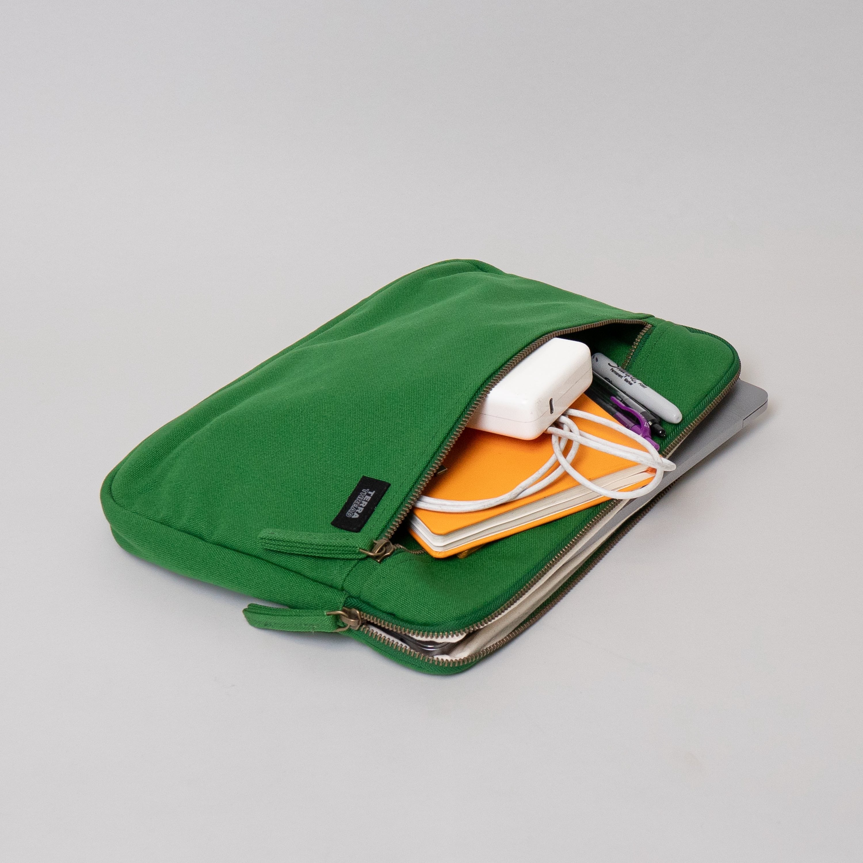 Erdig Laptop Sleeve 13" (16 Color Options)
