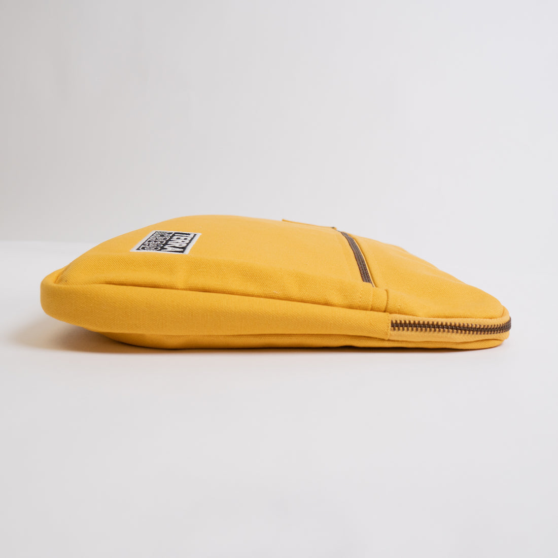 Erdig Laptop Sleeve 15" (14 Color Options)