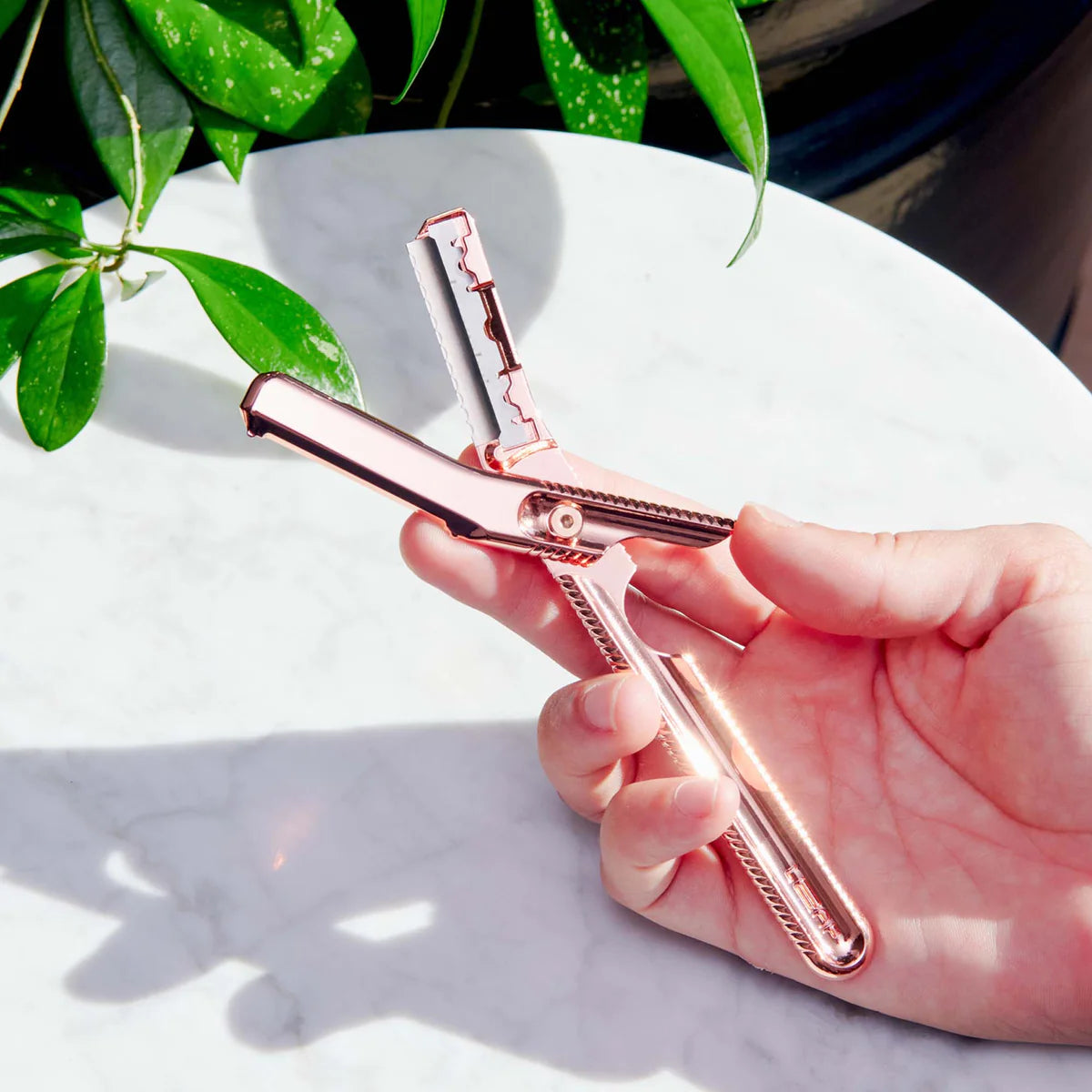 Stainless Steel Dermaplaner - Rose Gold