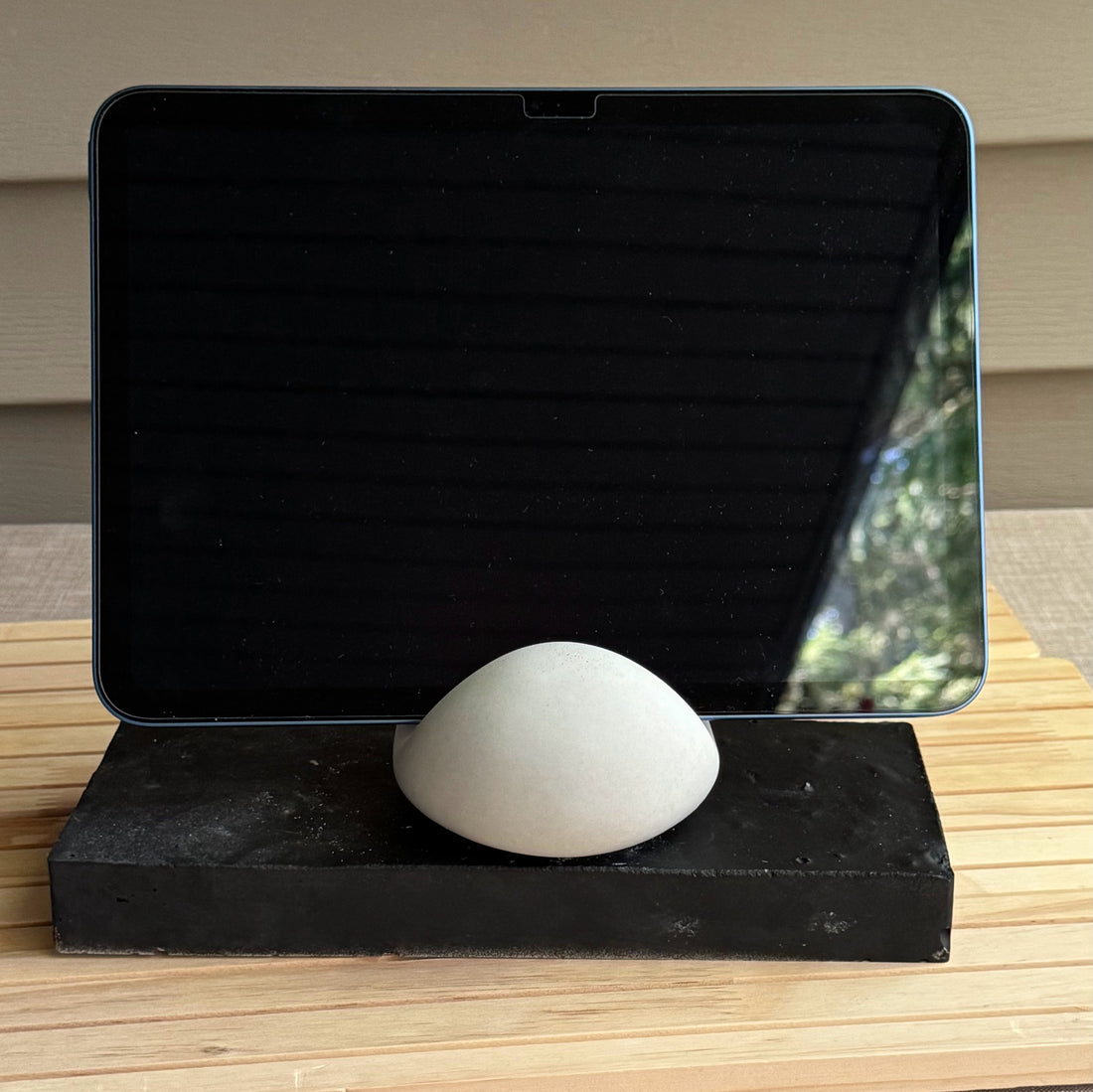 Concrete Bun Phone Holder - Handmade