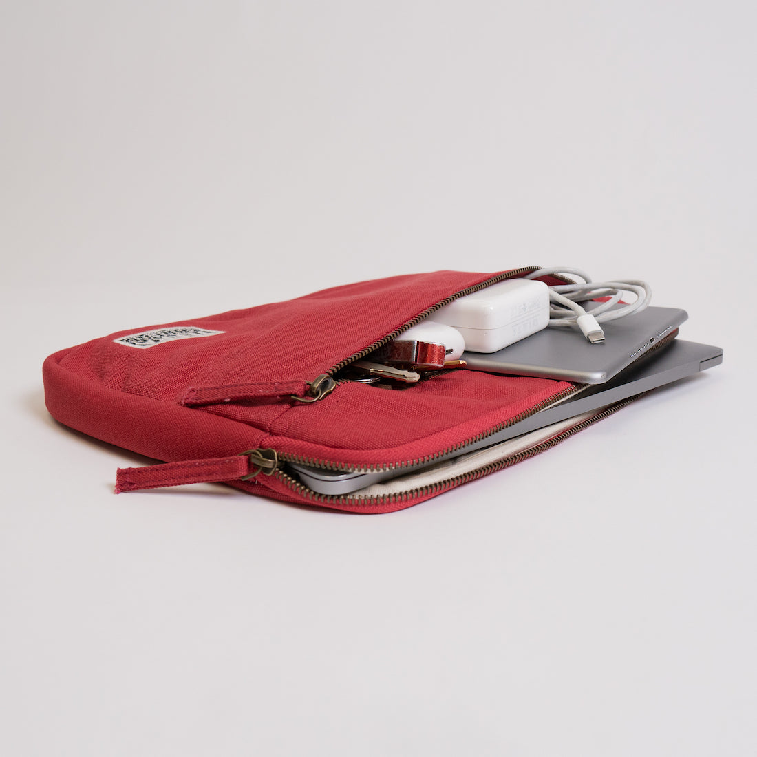 Erdig Laptop Sleeve 13" (16 Color Options)