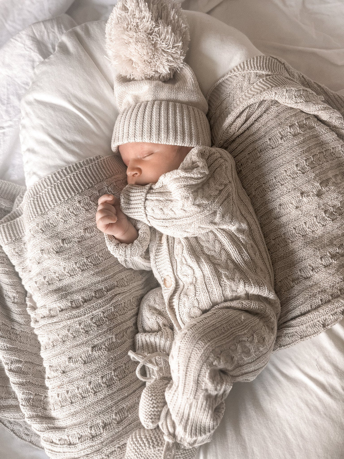 Classic Cable Knit Baby Blanket - Natural