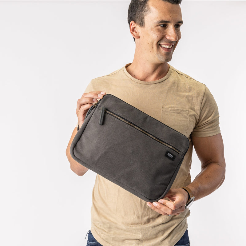 Erdig Laptop Sleeve 13" (16 Color Options)