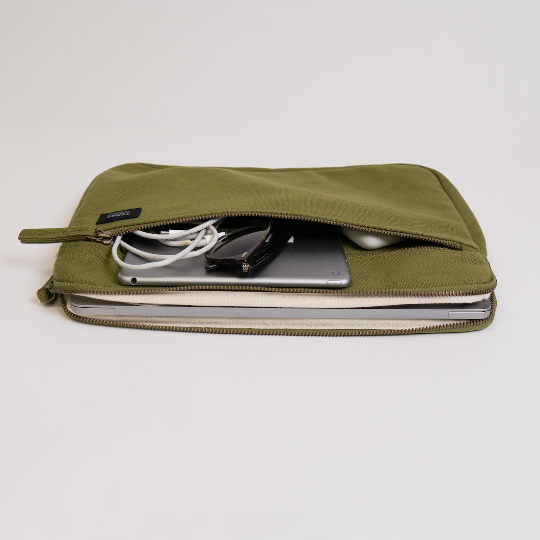 Erdig Laptop Sleeve 13" (16 Color Options)
