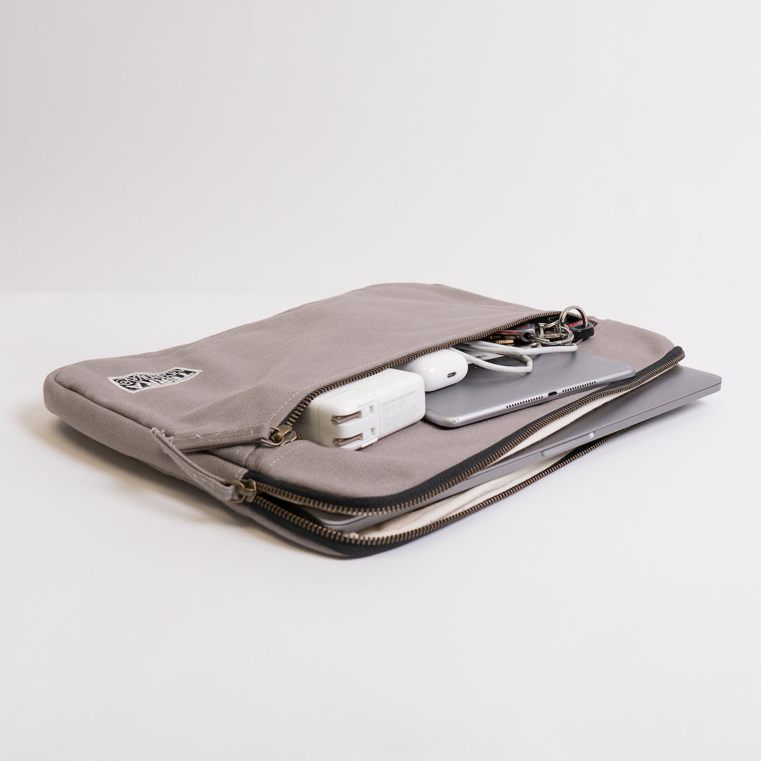 Erdig Laptop Sleeve 15" (14 Color Options)