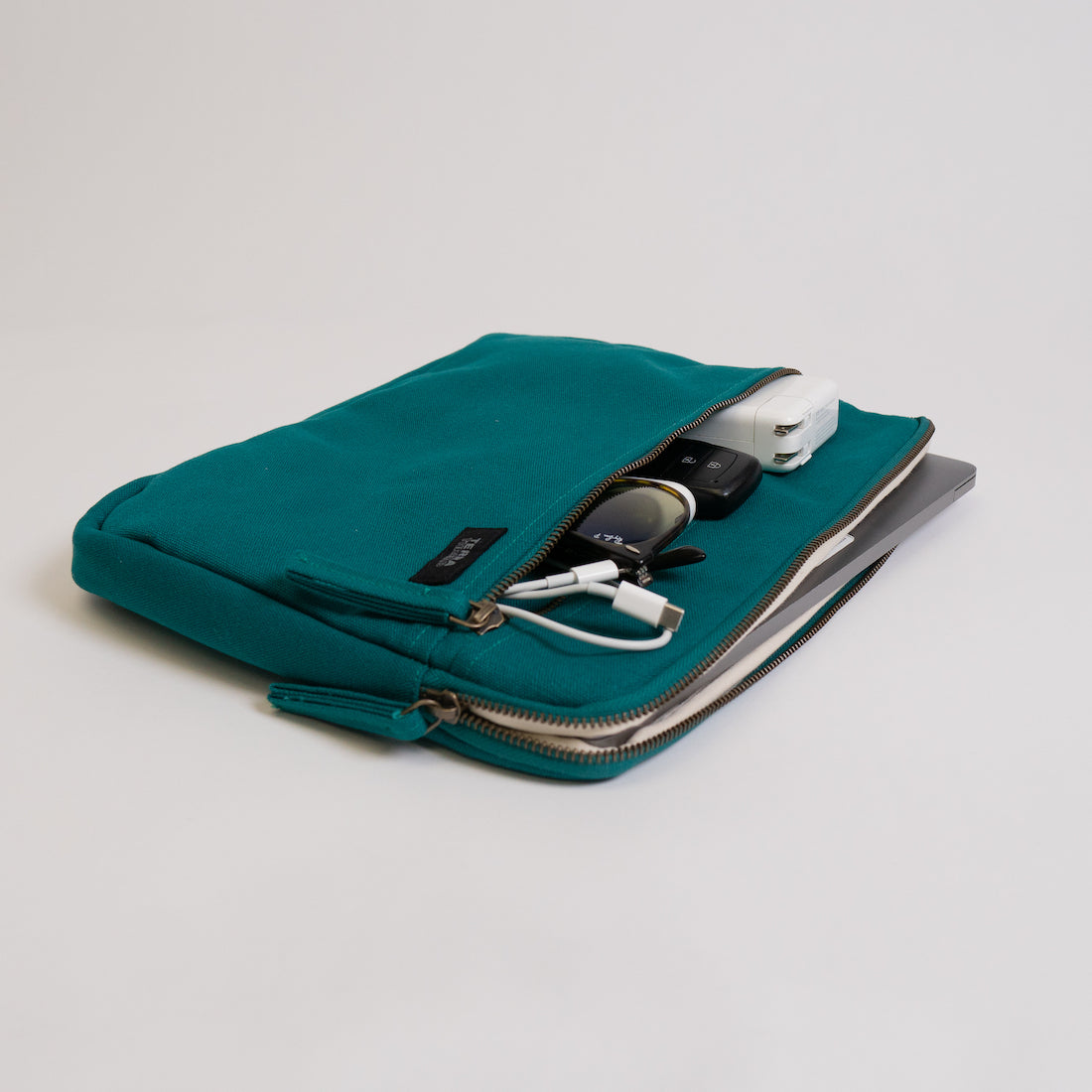 Erdig Laptop Sleeve 13" (16 Color Options)