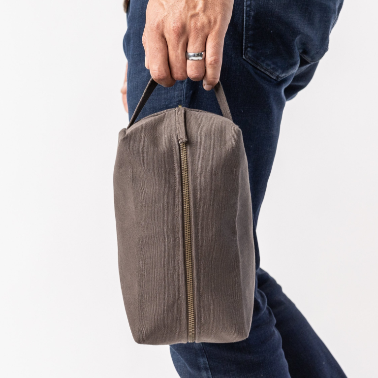 Sustainable Toiletry Bag (7 Color Options)