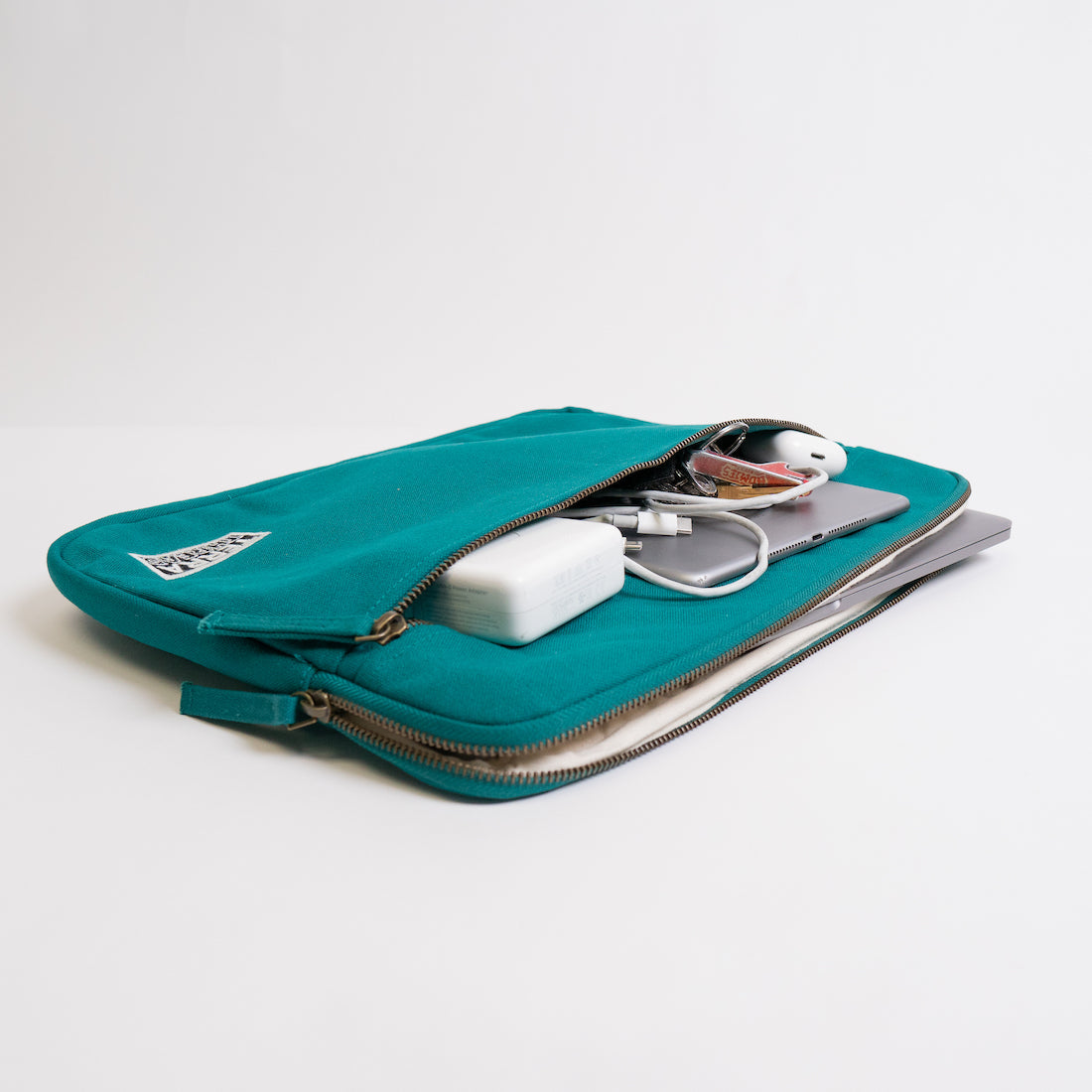 Erdig Laptop Sleeve 15" (14 Color Options)